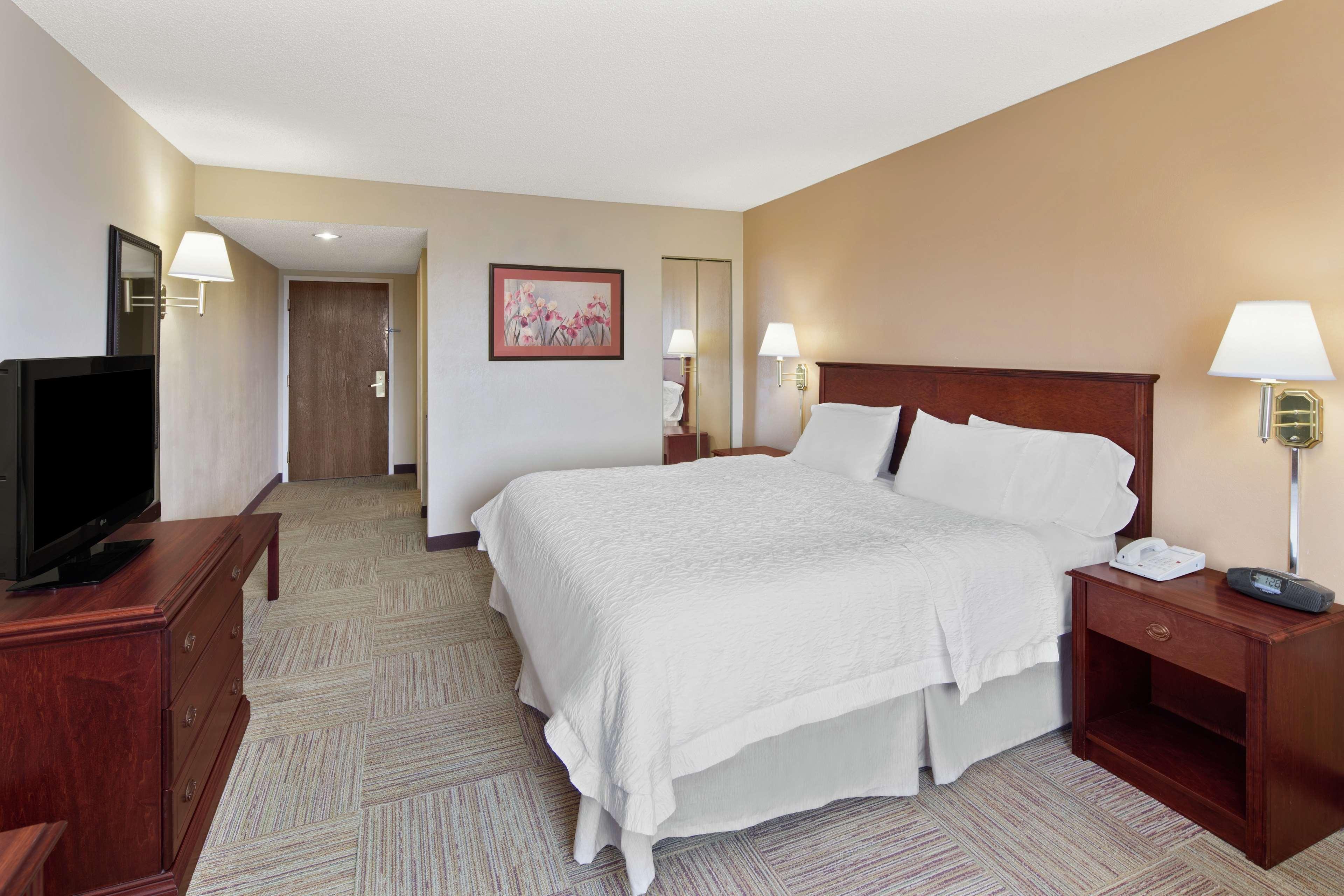 Hampton Inn Columbus-North Exterior foto